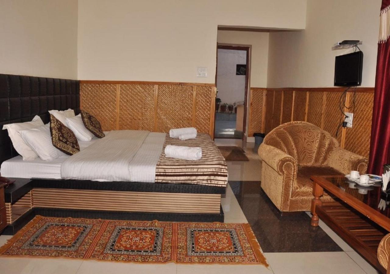 Himalaya Mount View Resort Uttarakhand 코사니 외부 사진